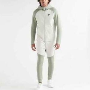NIKE TECH FLEECE JOGGERS HOODIE SET GREEN AND BEIGE SIZE LARGE MENS